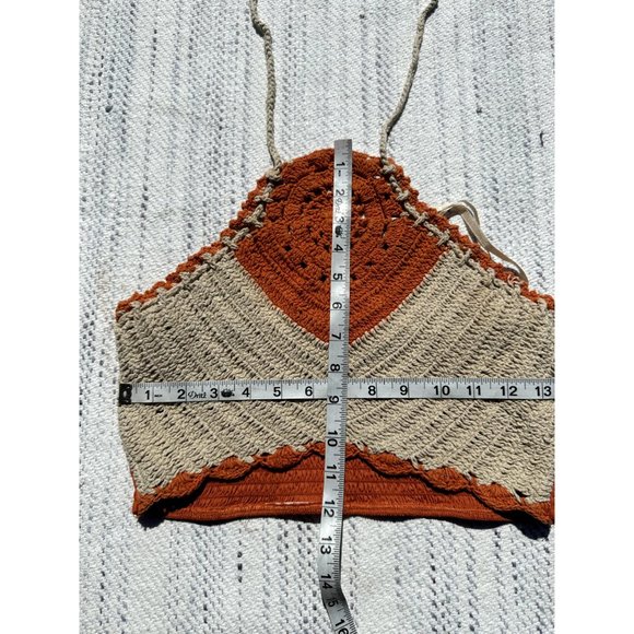 BOG Collective Top Medium Orange Cropped Crochet Halter Neck Twist 90's Womens - Picture 11 of 13